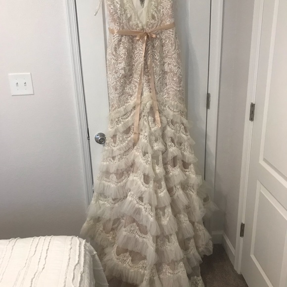 Galina Signature Wedding Dress - Picture 7 of 8